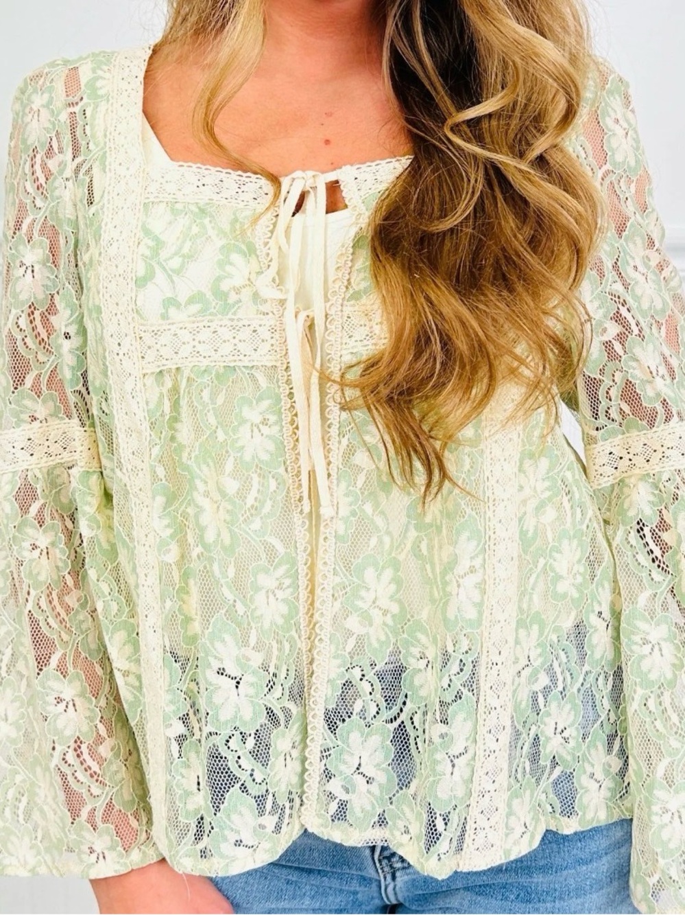 Forte Mint Green and Cream Lace Tie-Front Top